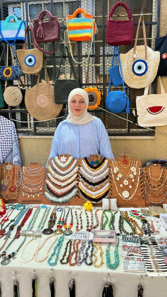 هدية مخصصة – كروشيه دنيا 🎀